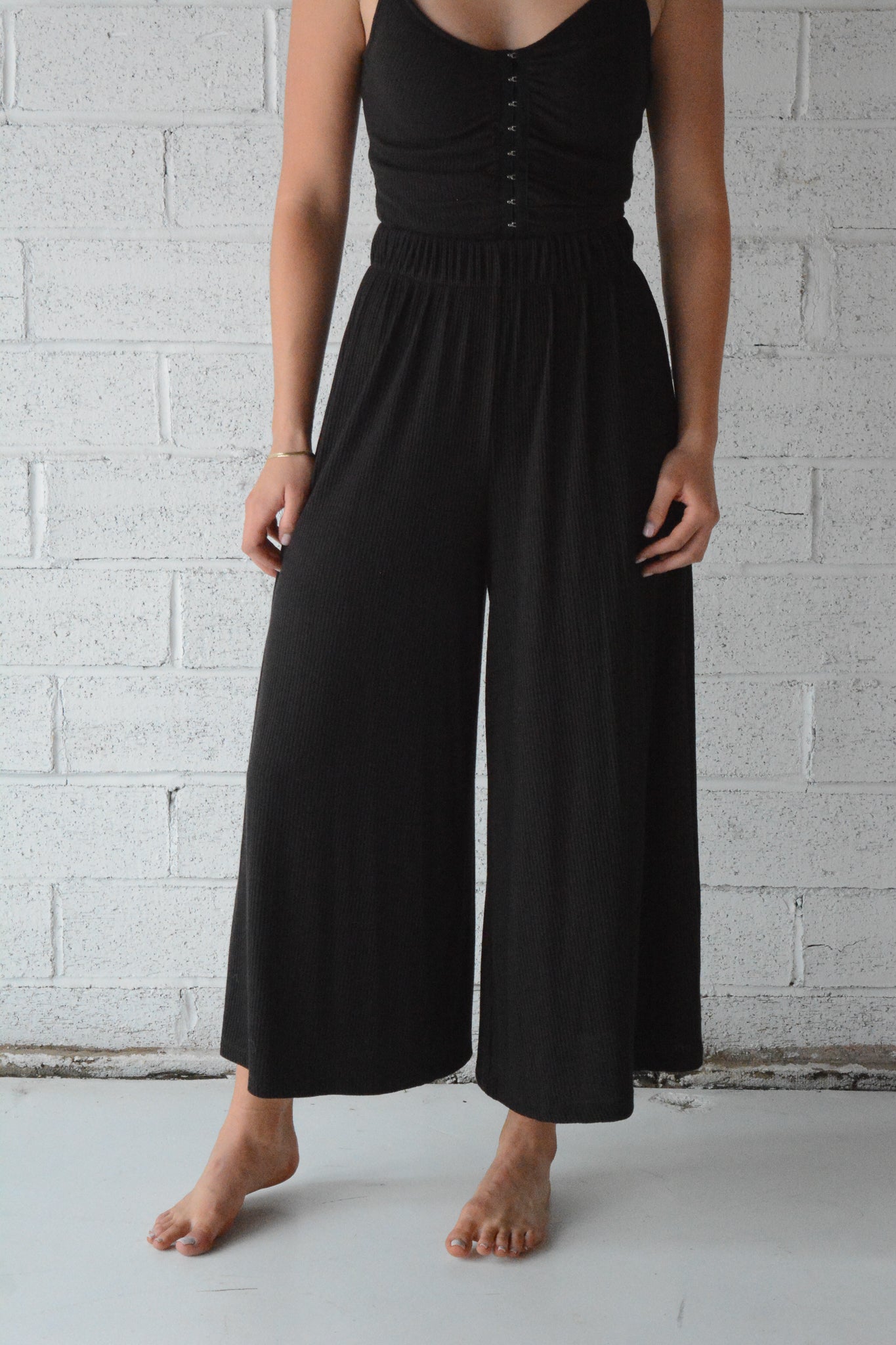 Sully Wide Leg Rib Pant