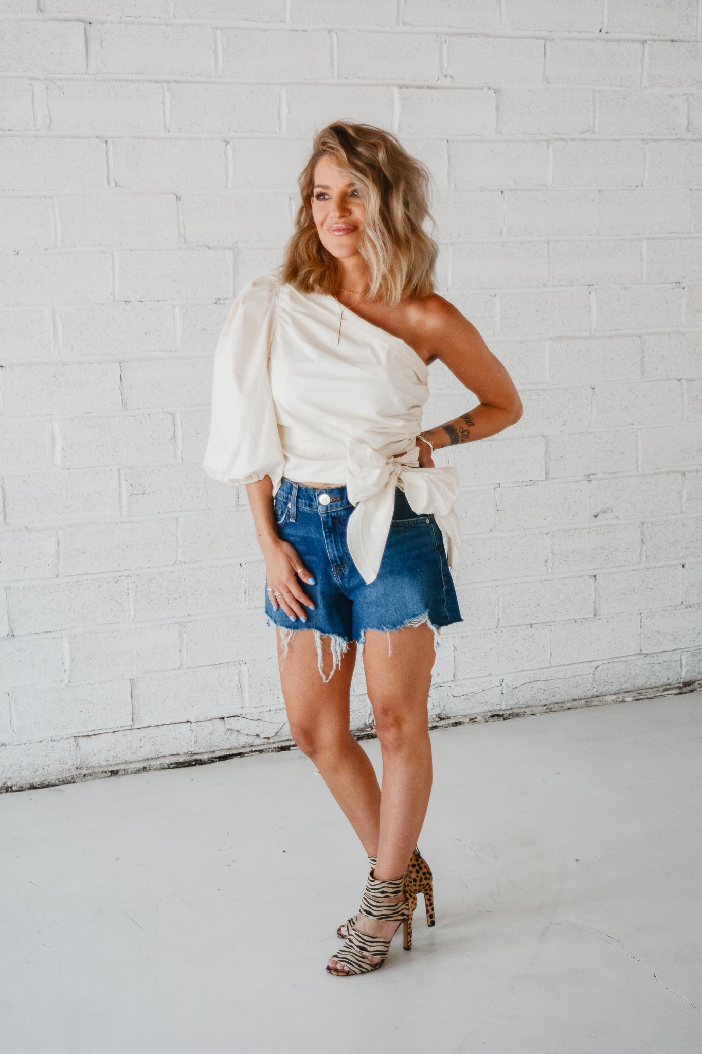 Solid Poplin One Shoulder Knot Top